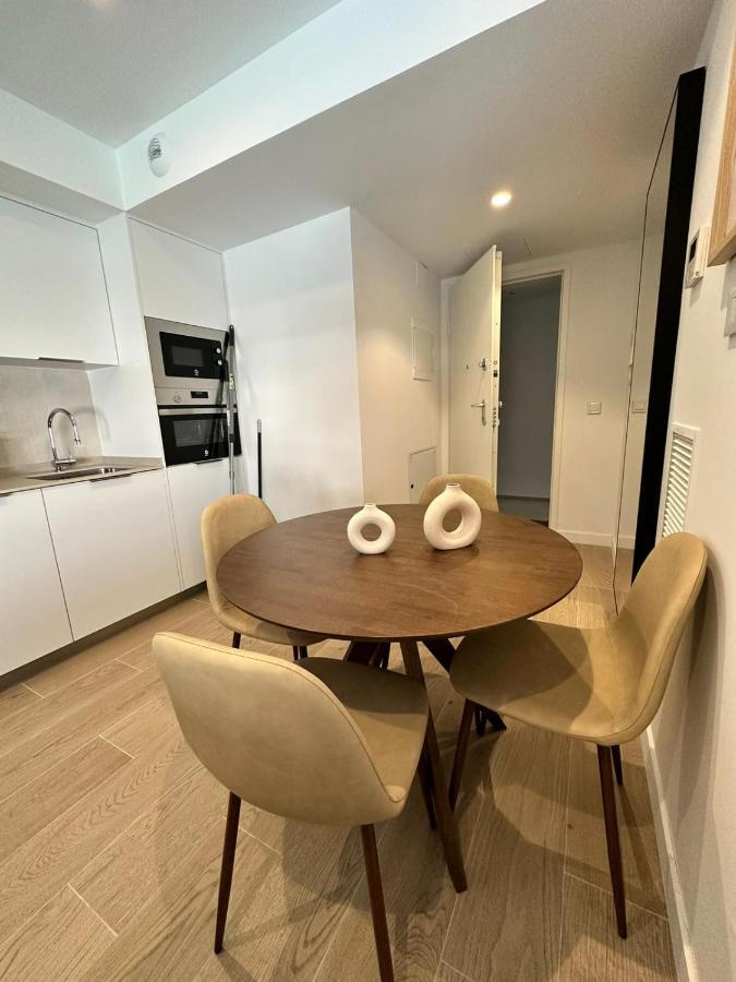 Castilla Luxury 2B Apartment Madrid Exterior photo